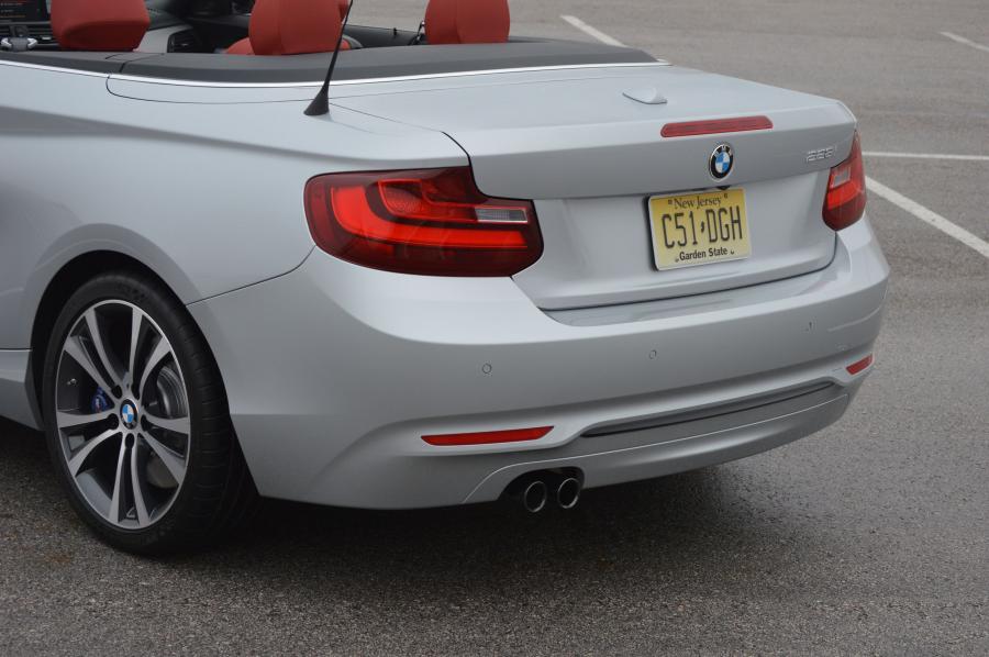  BMW 228i Convertible 2015 года  (фото 11 из 24)